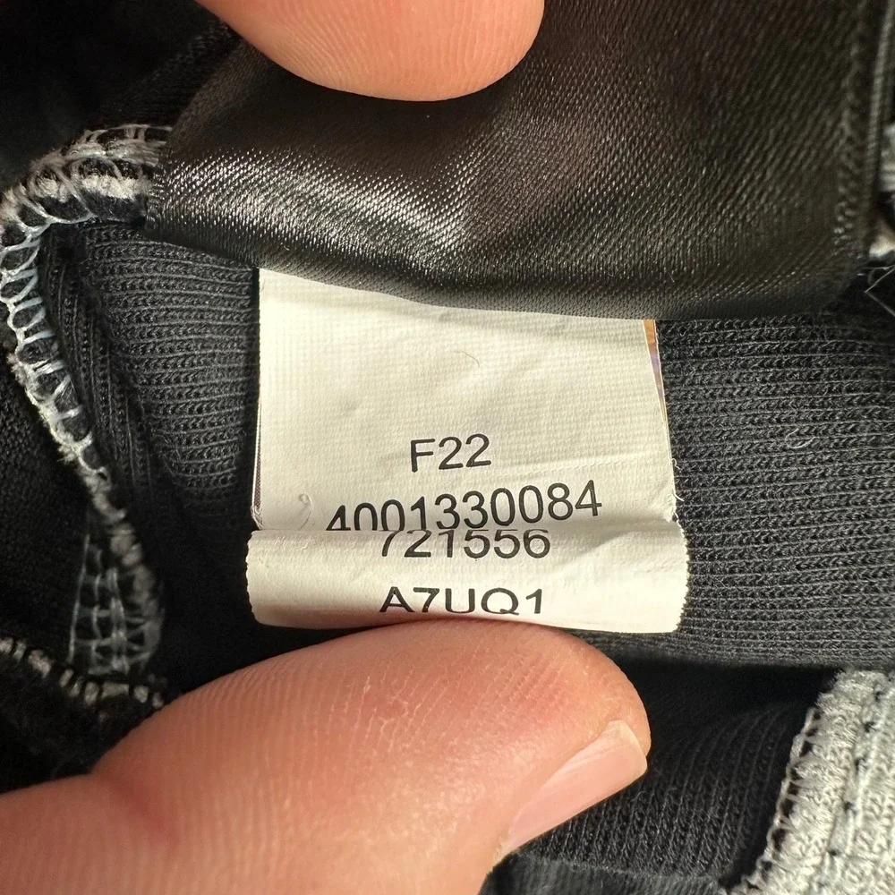 The North Face Mens Joggers Grey Black Colorblock Sweatpants A7UQ1 Size Medium